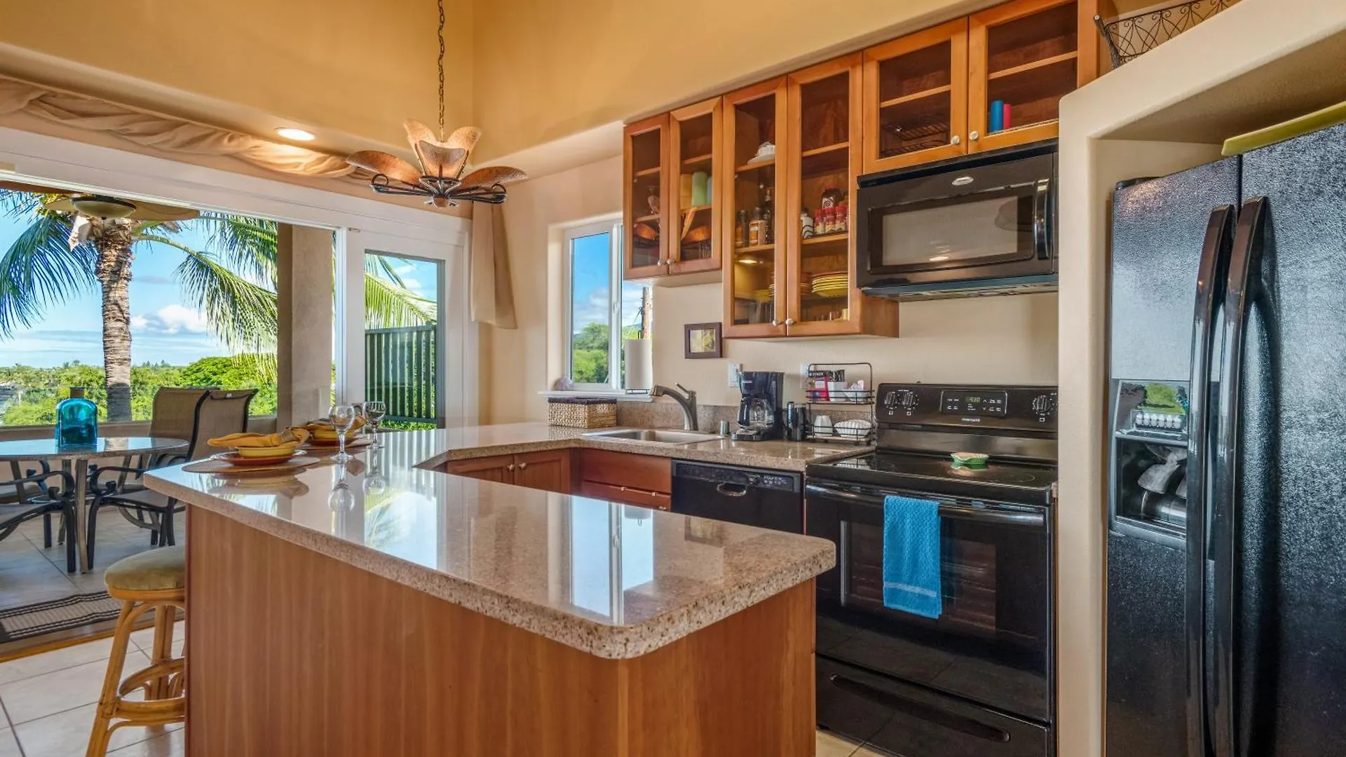 Beach Front Ocean View Top Floor Luxury Penthouse Kailua-Kona 0*,